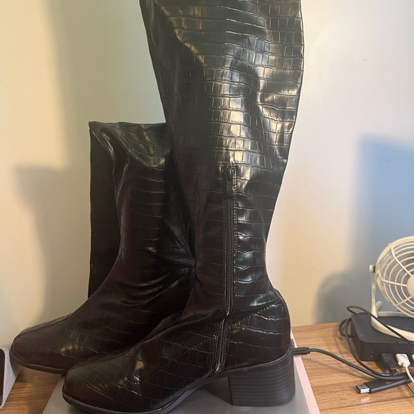 Thigh High Boots Size 10 - Picture 3 of 4